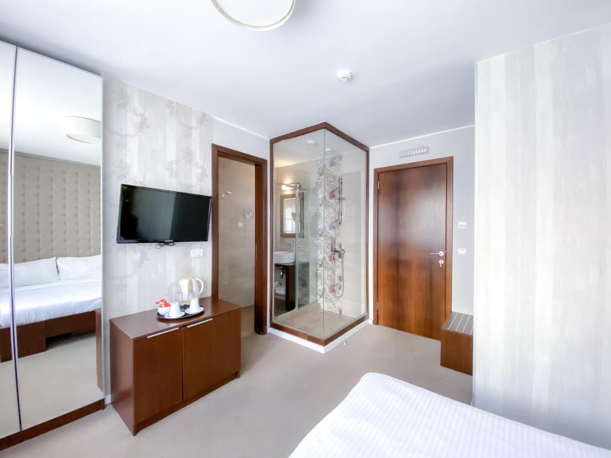Luka De Luka Suites Belgrad Exteriör bild