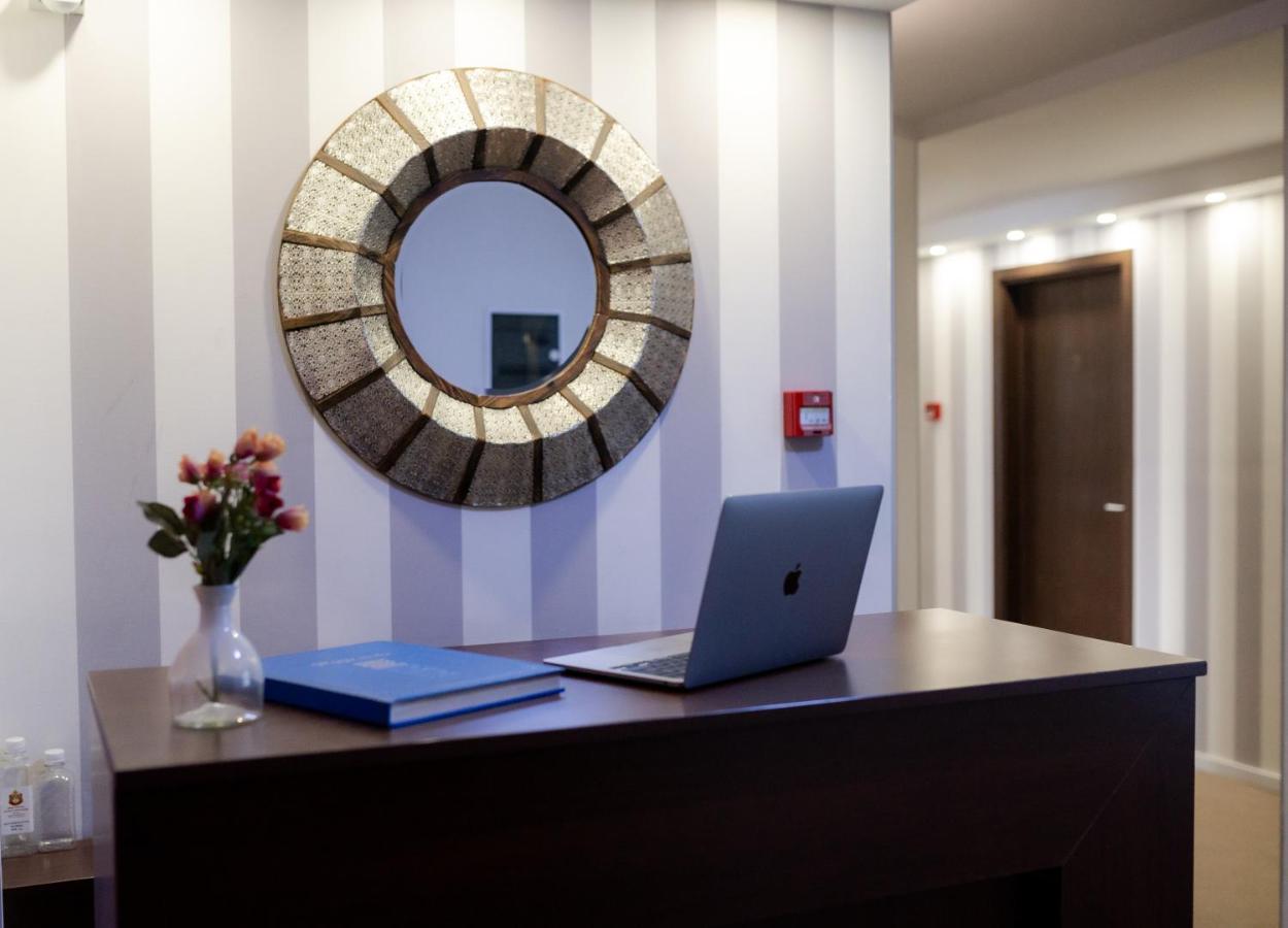 Luka De Luka Suites Belgrad Exteriör bild