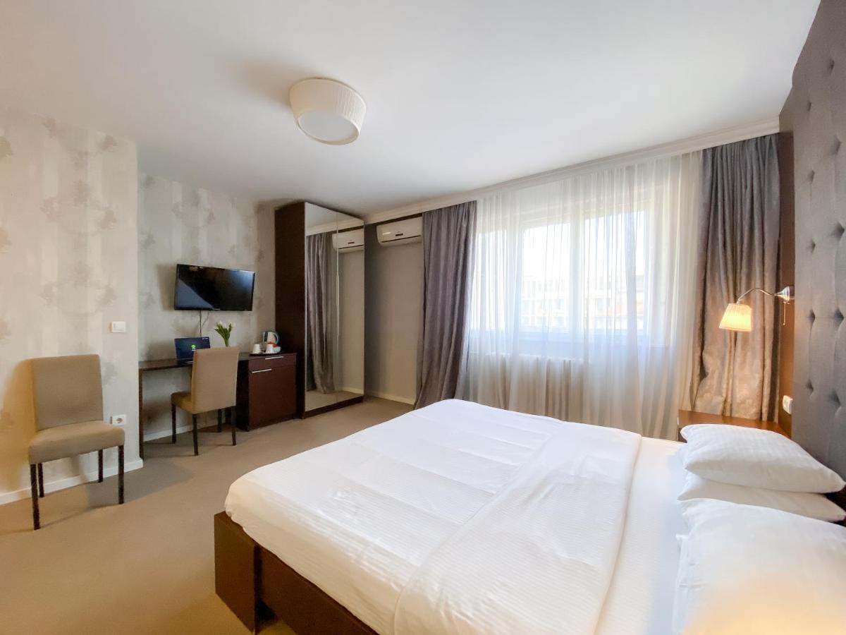 Luka De Luka Suites Belgrad Exteriör bild