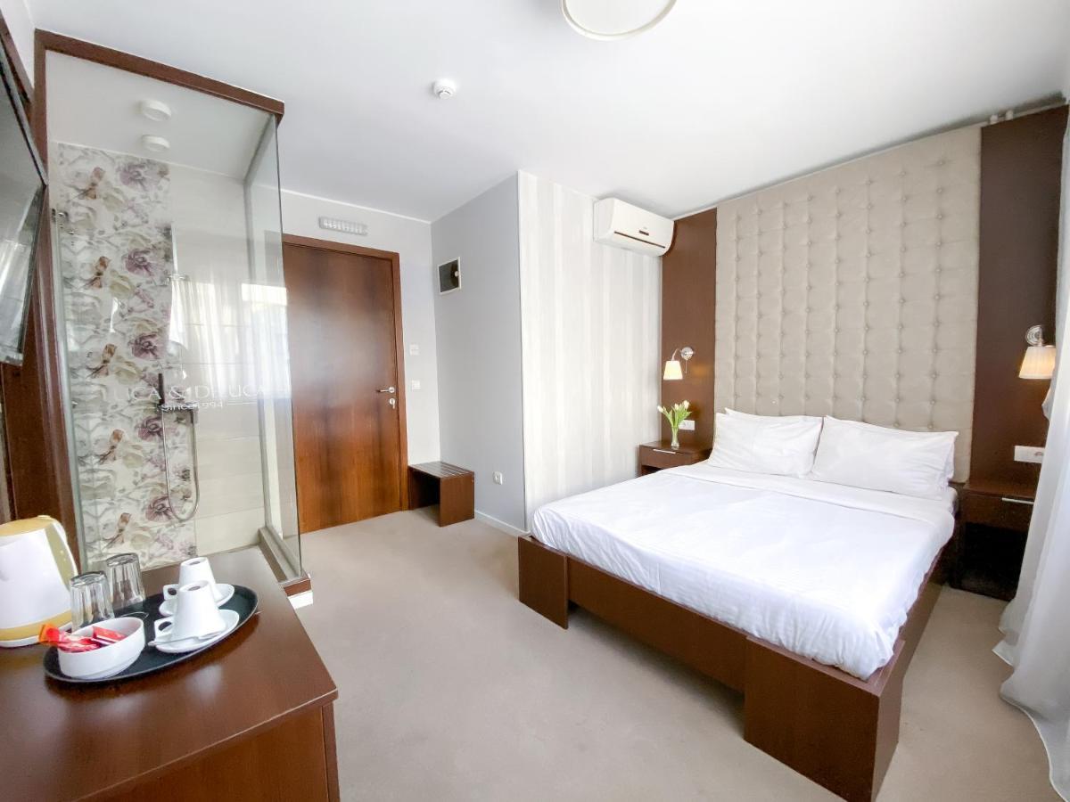 Luka De Luka Suites Belgrad Exteriör bild